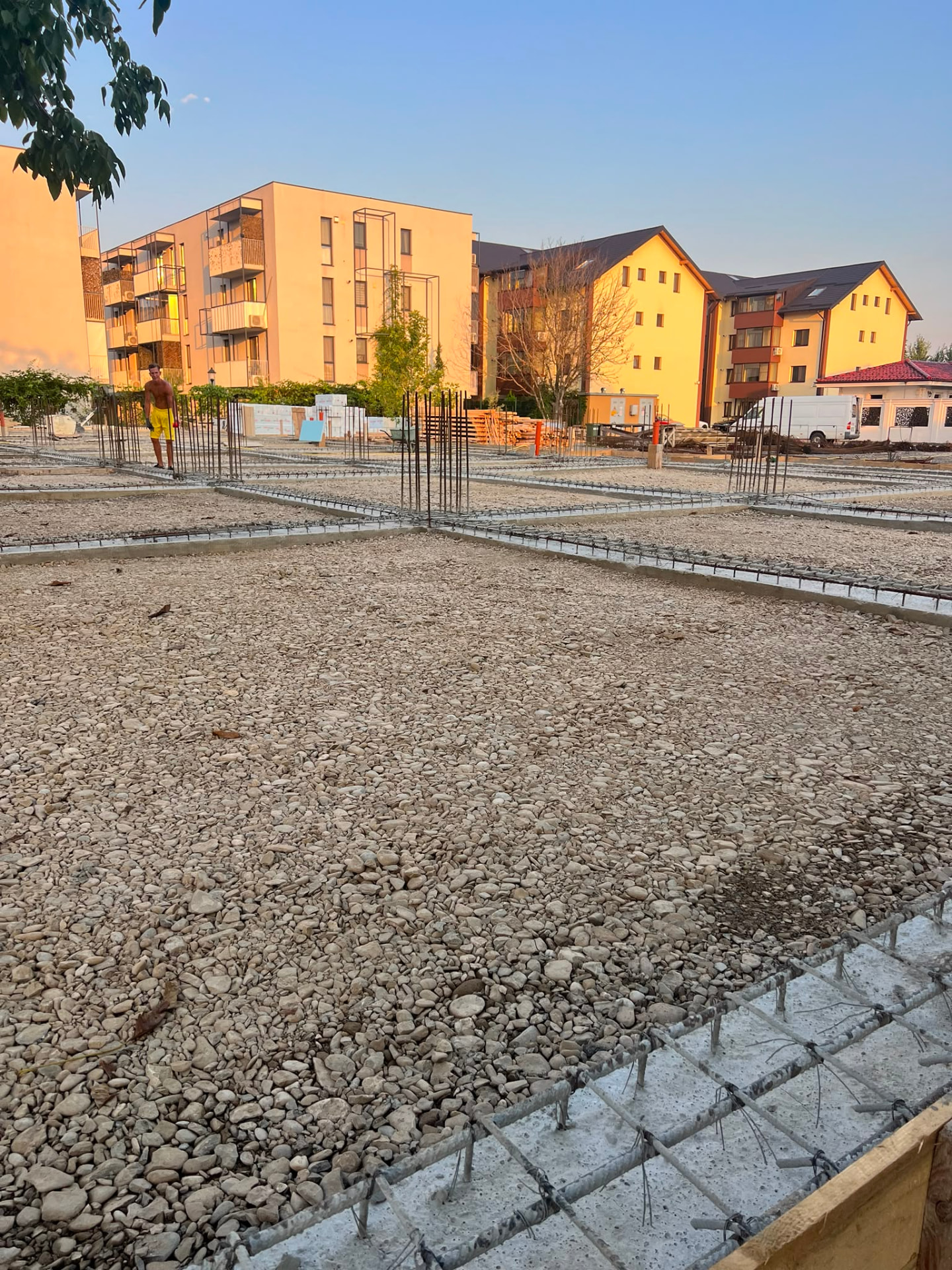 Platforma pregătită înainte de turnarea plăcii